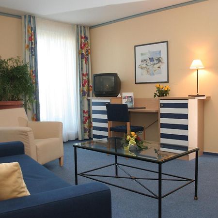 Hotel & Restaurant Seebruecke Zingst Kültér fotó