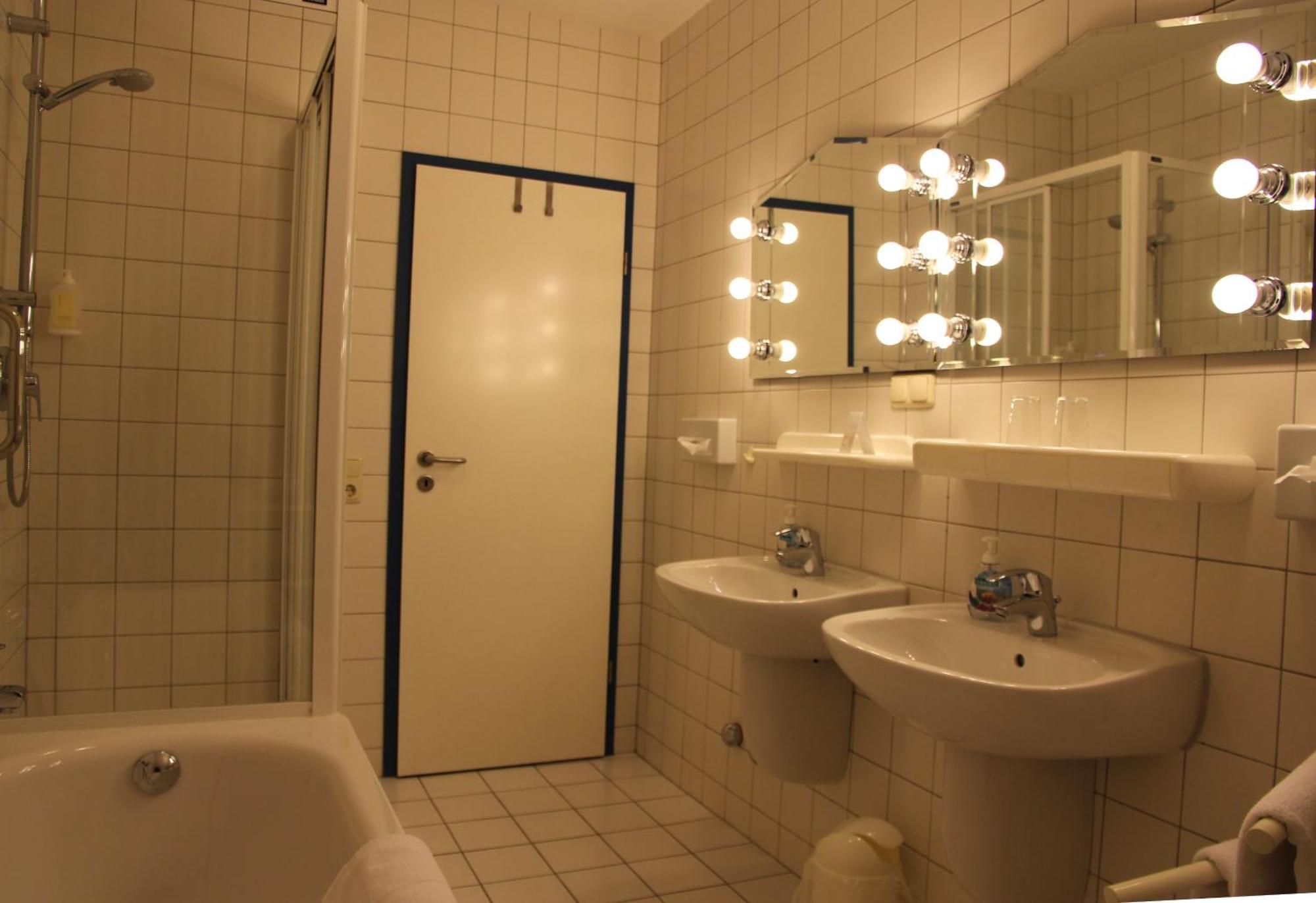 Hotel & Restaurant Seebruecke Zingst Kültér fotó